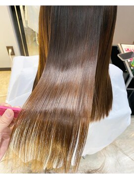 フィオーレ ヘアデザイン(FIORE hair design) 髪質改善/縮毛矯正/美髪エステトリートメント/TOKIO/水素