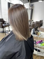 ホワイトベージュ　ハイライト　インナーカラー　ケアブリーチ