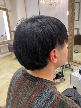 コワファースト 大分(COIFF1RST) 黒染ボリュームダウン