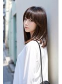 「暑い季節も快適。自然な動きもあるストレートパーマ。」