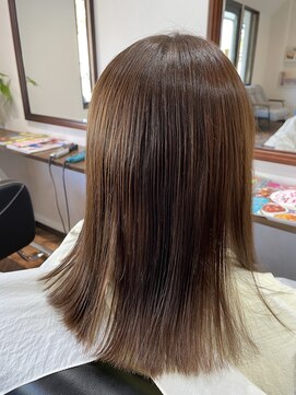 オルブライト(Albright) エイジング毛に弱酸性縮毛矯正