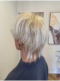 ブリーチヘアがカッコいいマッシュウルフ