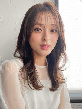 アグノス 青山(Agnos) 前髪シースルーバングうるツヤセミディワンカール似合わせカット