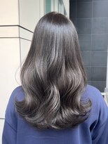 ティエラ 原宿 表参道(Tierra)&nbsp;暗髪でもオシャレに！透明感グレージュ