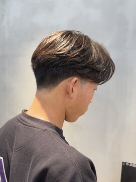 ニコ トウキョウ ロジック(nico TOKYO Logic) センターパート×曲がる縮毛矯正