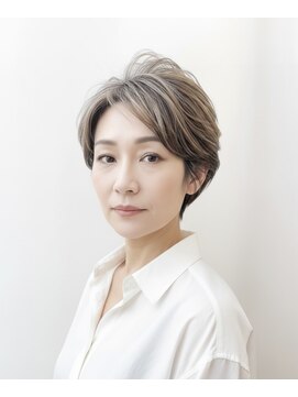 イロ(iro) 似合わせカット+白髪ボカシ+髪質改善