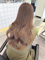 サンク 原宿 表参道(cinq)&nbsp;原宿ミルクティーケアブリーチベージュカラーレイヤーカット前髪