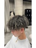 縦落ちツイストスパイラルパーマ/メンズ/刈り上げ/眉毛/ツイスト