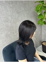 ロワンブルー(loin bleu)&nbsp;深みで魅せる、大人ネイビー