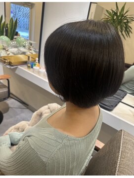 アクシア ヘア(Axia. Hair) 丸みショートボブ