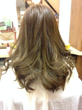 フェリシータ 緑地公園店(felicita) 抜け感アッシュ@エアリーカールニュアンスロング