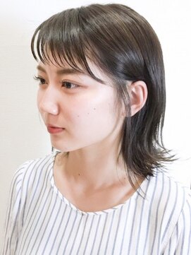 ミーティア バイ クアトロ(Meteor By QUATRO) 外ハネミディ