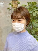 こめかみが透けないサイドバング　くびれショート