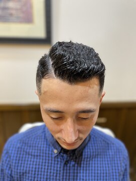 ヒロギンザバーバーショップ 神楽坂店(HIRO GINZA BARBER SHOP) 【8:2パート×スキンフェード】