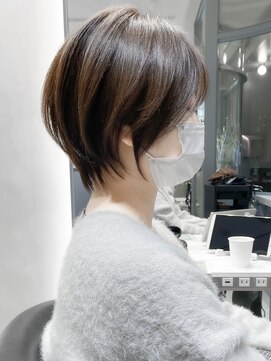 ロンドジェネルーズ 柏(Lond generous) 【斉藤 航人】ショコラアッシュのショートボブ【白髪染め可】