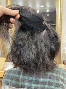 アンフィフォープルコ(AnFye for prco) 強いくせ毛の方を高難易度縮毛矯正で艶髪に変身