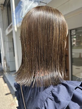 インビテーション(invitation) ハイライト・グレージュ