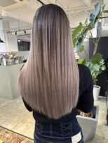 メリー オオサカ(Merly Osaka)&nbsp;迫力◎ストレートのバレイヤージュ_contrast ash_