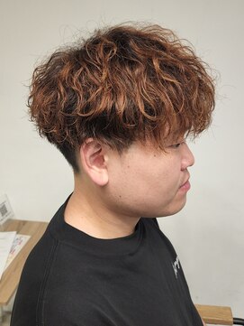 ニアウ 伊勢崎連取店(Niau) 刈り上げショートマッシュ波巻きツイストスパイラルパーマ