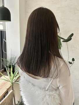 プリンプ トータルビューティ(PRIMP.total beauty) 赤みなしcolor × ぱつっとロング