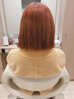 コーエン(cowen) 外ハネ切りっぱなしボブ美髪ピンクベージュ似合わせカット40代
