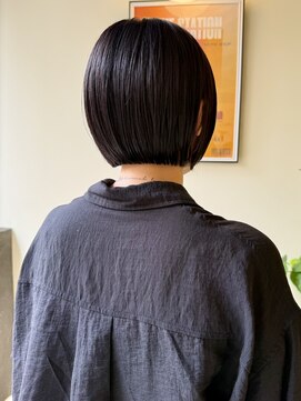 ヒントステーション(HINTSTATION) 〈浅草 半個室〉ぱつっとラインボブ