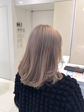 エアー 銀座タワー(AIR) ハイトーンカラー/ミルクティーベージュ/ブリーチ/艶髪