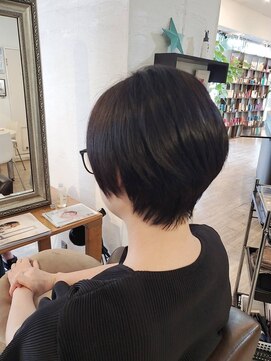 ウィービーパセリ atre川越店(WE BE PARSLEY) 乾かすだけで形が決まる、扱いやすいショートボブ
