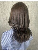 アス 本山店(us.)&nbsp;オリーブカラー×顔周りレイヤー