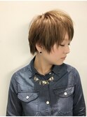 ショートヘア