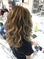 ヘアーメイクサロン リュクス(Hair make salon LUXE)&nbsp;ウェーブ風巻きおろし