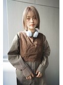 ストレートボブくすみベージュ