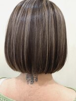 ネオリーブウリ 二子玉川店(Neolive uri)&nbsp;グレージュカラー　ボブウルフ　黒髪　ココアベージュ