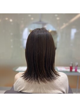 アトリエモア(Atelier More) 外ハネミディアム