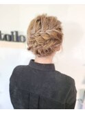 ヘアアレンジ 編み込みアップアレンジ