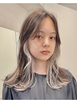 ラフ 新宿(Laff) グレージュ/新宿ハイトーン/ハイトーンボブ/デザインカラー