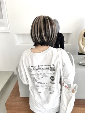 アム(am) パラパラブリーチ アンブレラカラー