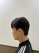 ステージ(STAGE)&nbsp;ダウンパーマ　韓国メンズヘア　センターパート