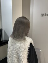ジール(Ziel) グレージュ