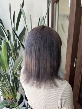 アン ブリーチ(UN BLEACH) シルバーグレー