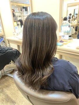 アルターリール(aL ter Rire) 暗めカラー/デザインカラー/フェイスフレーミング/福原遼華/鎌取