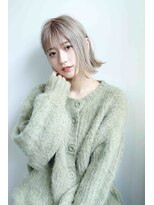 土曜日のクジラ 黒崎店 透け感ミルクティー×切りっぱなしボブ