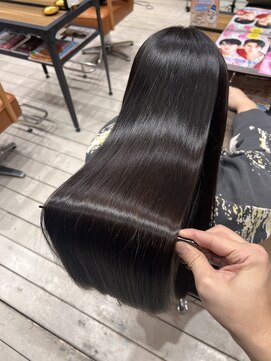 パドトロワ(Pas de trois) 20・30代の忙しい毎日を楽にする髪質改善☆癖除去システム