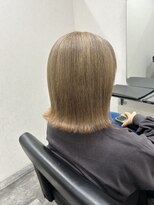 セカンド(Second)&nbsp;Second   ×　外ハネスタイル