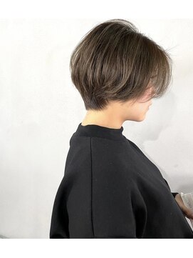 タグ(#tag) #アッシュブラウン×くびれショート