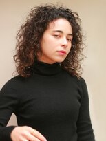 ランティス(LANTiS)&nbsp;スパイラルパーマ×インナーカラー