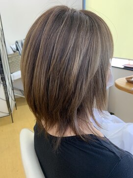 おしゃれ泥棒 亀山店 セミロングレイヤー