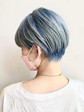 アフロートリノ(AFLOAT Leino) 【修】20代30代40代◎透明感カラー×韓国切りぱなしボブ