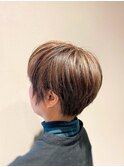 ショートヘア×明るめデザインカラー