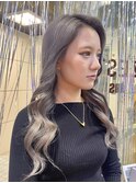 ブリーチ２回でできるシルバーカラー【中西思実】